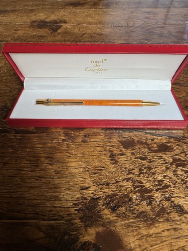Cartier must - cartier, paris